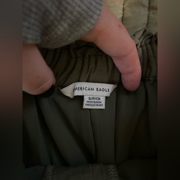 American Eagle Green Paper Bag Shorts - Picture 6 of 9